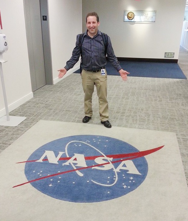 Kevin Lerner at NASA Headquarters about to conduct PowerPoint training